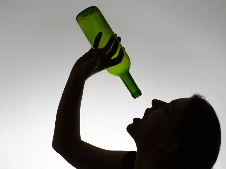 Krótka interwencja u pacjentów nadużywających alkoholu