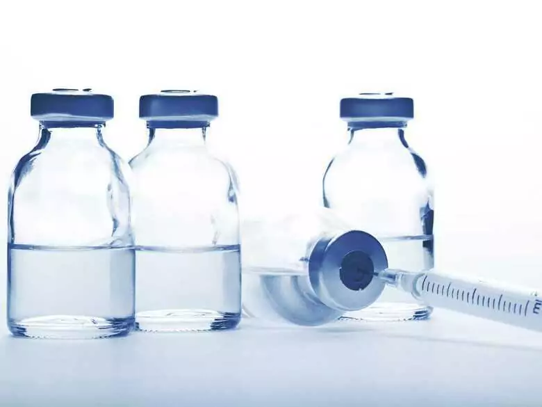 Dlaczego przerwano badania kliniczne najbardziej obiecującej szczepionki przeciw COVID-19?