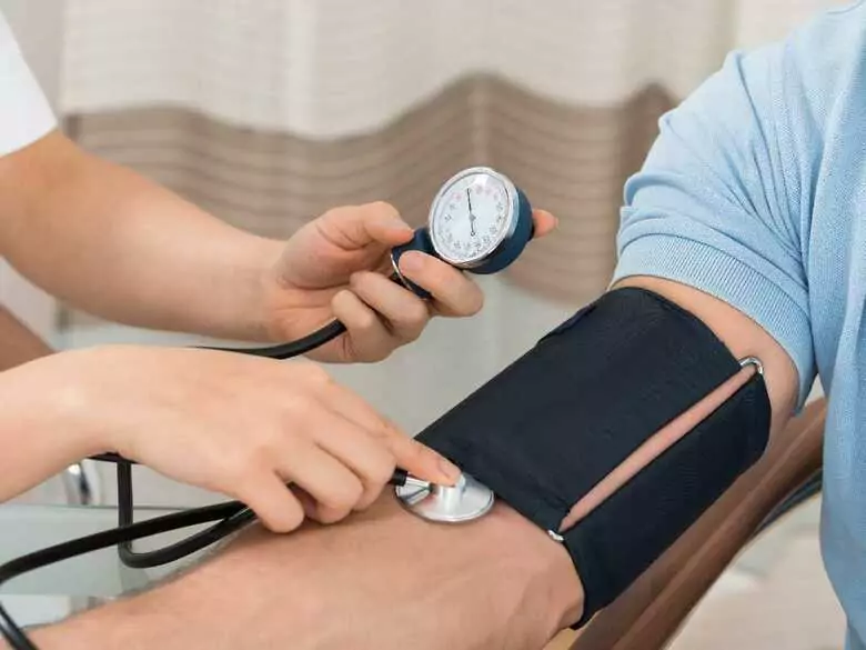 Zaburzenia snu i ich wpływ na wartość ciśnienia tętniczego krwi