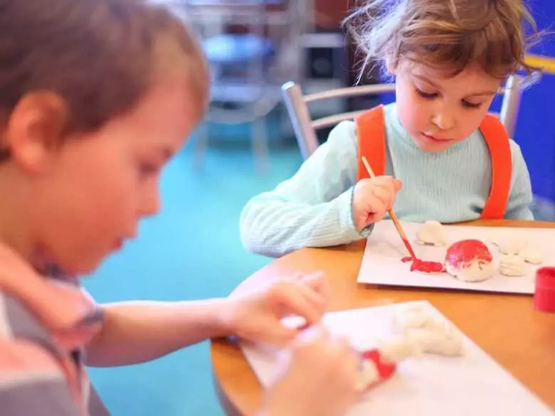 Zespół Retta - co go wywołuje, jak się objawia i jak go leczyć?