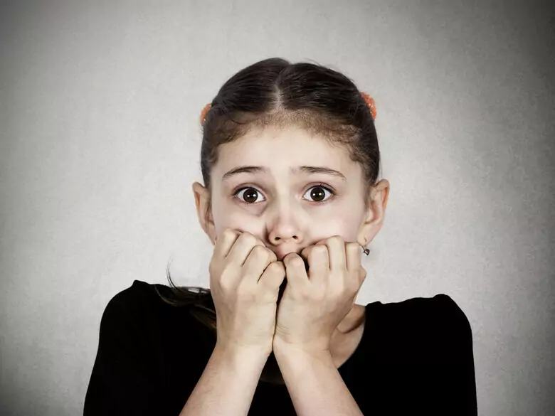 Gdy bliscy są za blisko - realia przemocy seksualnej online wobec dzieci