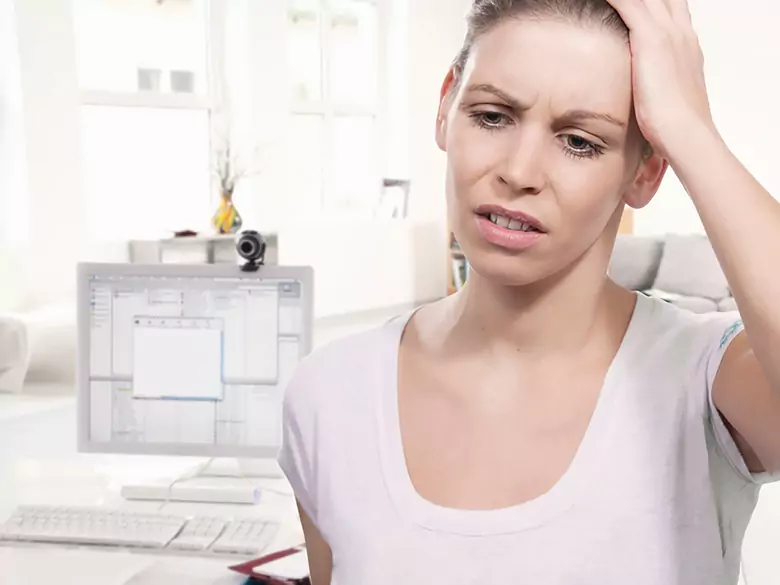 Niezadowalająca jakość snu kobiet z zespołem napięcia przedmiesiączkowego.