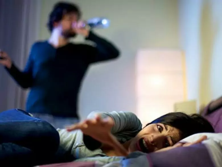 Co czują osoby w rodzinie z problemem alkoholowym?- współuzależnienie