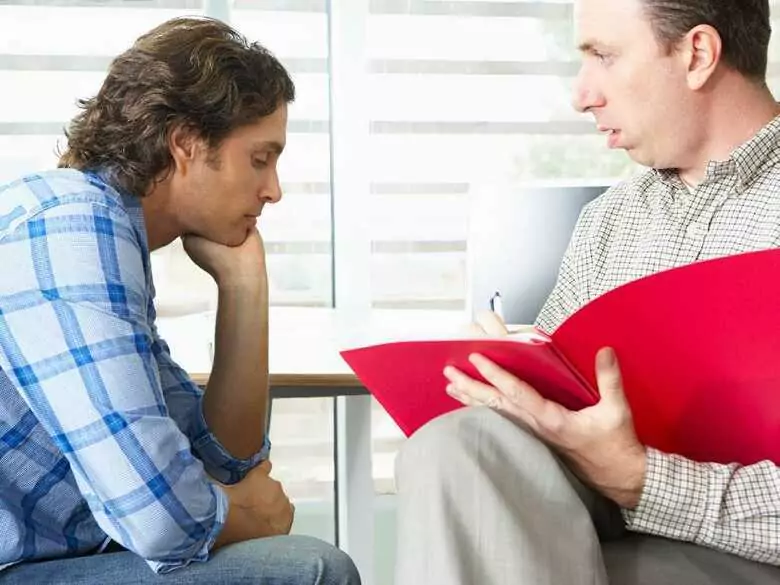 Czym jest antypsychiatria? Sylwetki Thomasa Szasza i Franco Basaglii