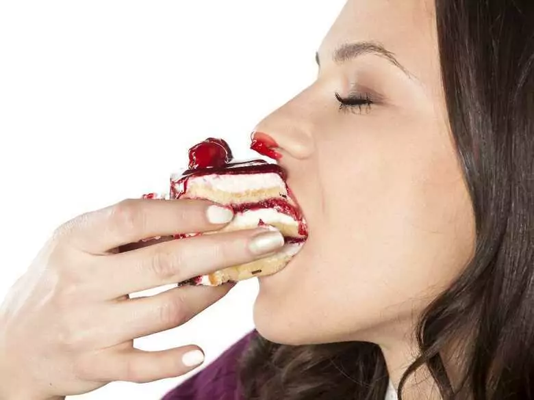 Bulimia – co może wywoływać tego typu zaburzenia odżywiania?